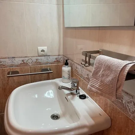 Lovely Family House By The Golf Course Holiday home *